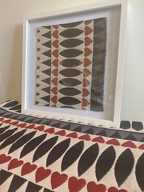 Frame - red and navy